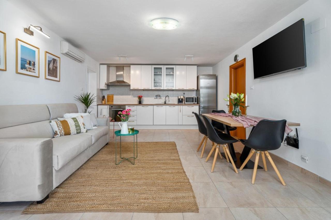 "Villa Del Mar" Beach Villa Мимице Экстерьер фото